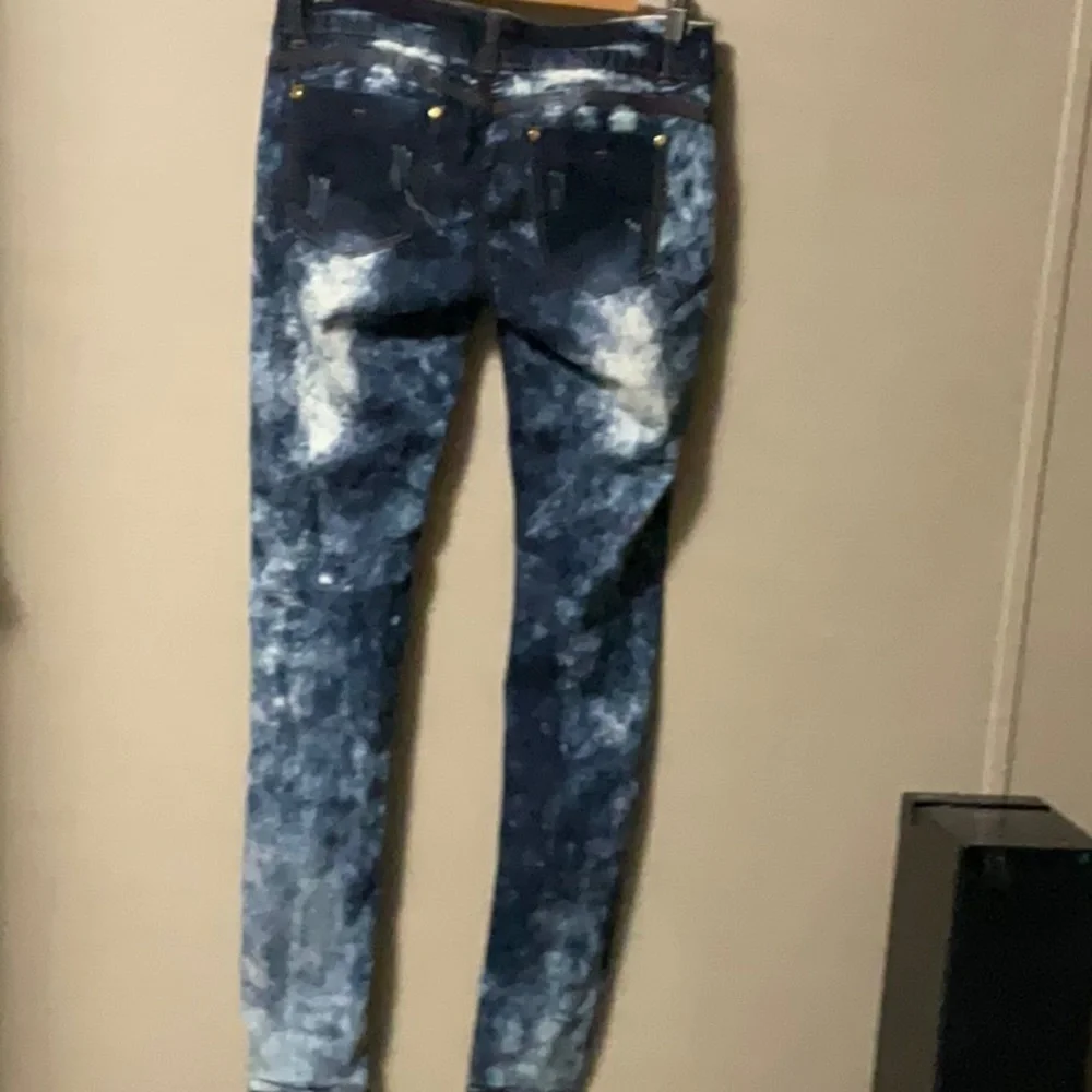 VIP Jeans - Picture 2 of 5